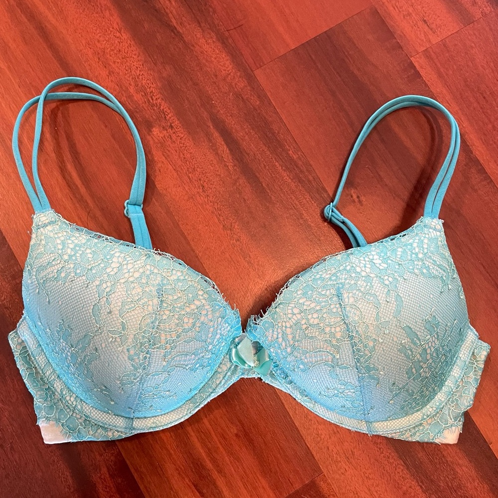 Victoria’s Secret Push-Up Bra 32C